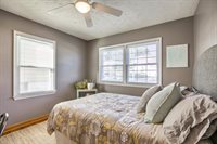 2115 S 49 Ave, Omaha, NE 68106