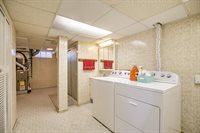 2115 S 49 Ave, Omaha, NE 68106