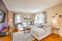 2115 S 49 Ave, Omaha, NE 68106