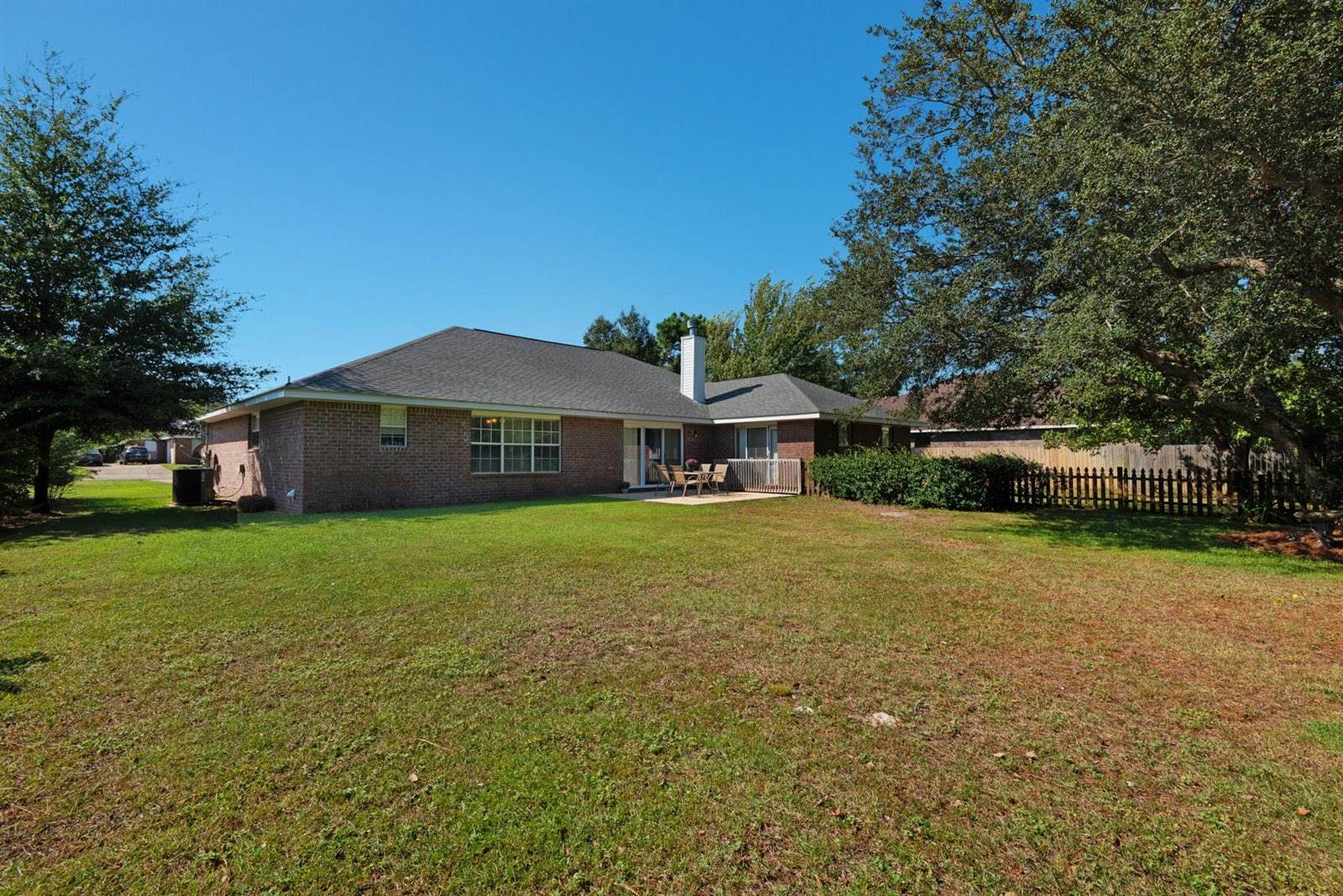 2010 Anchor Drive, Navarre, FL 32566