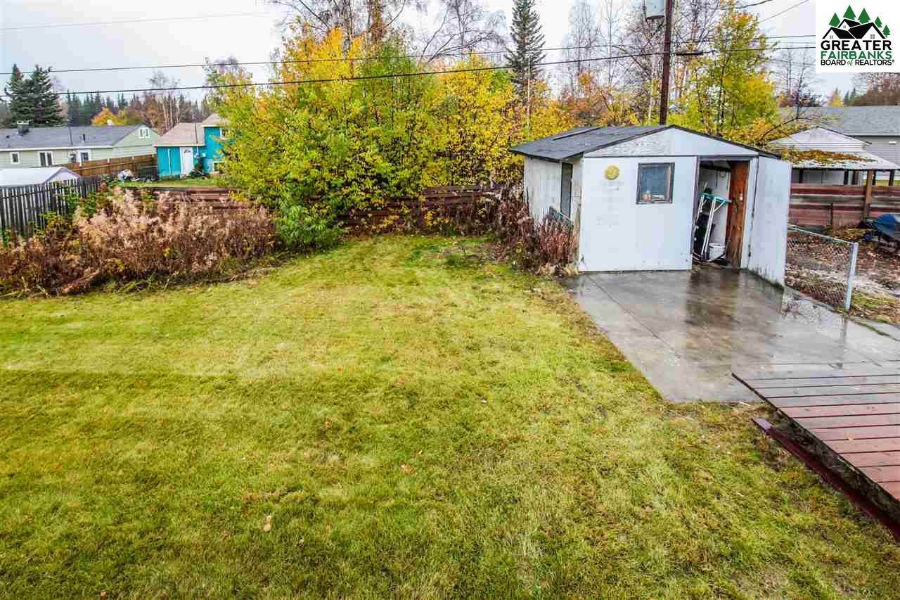 613 Bentley Drive, Fairbanks, AK 99701