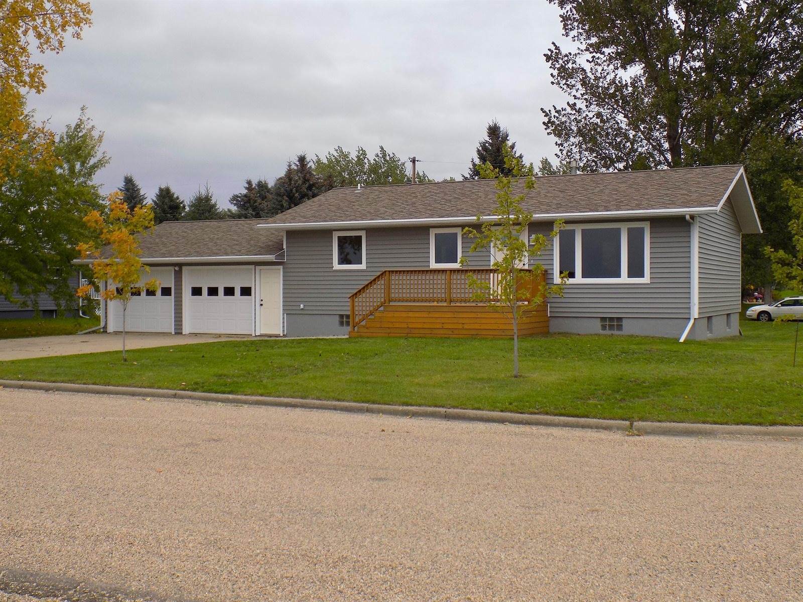 211 10th Street South, New Salem, ND 58563