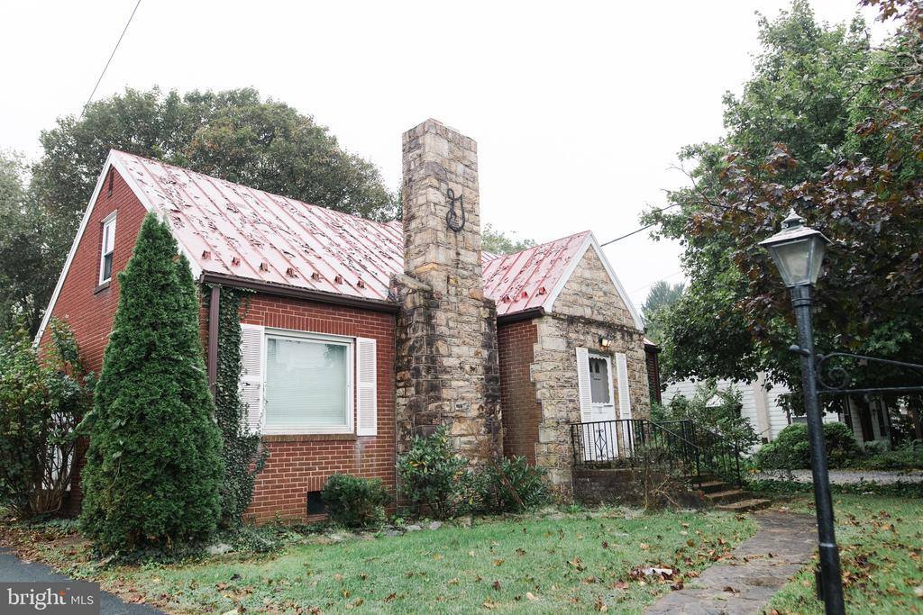 811 West Trindle Road, Mechanicsburg, PA 17055