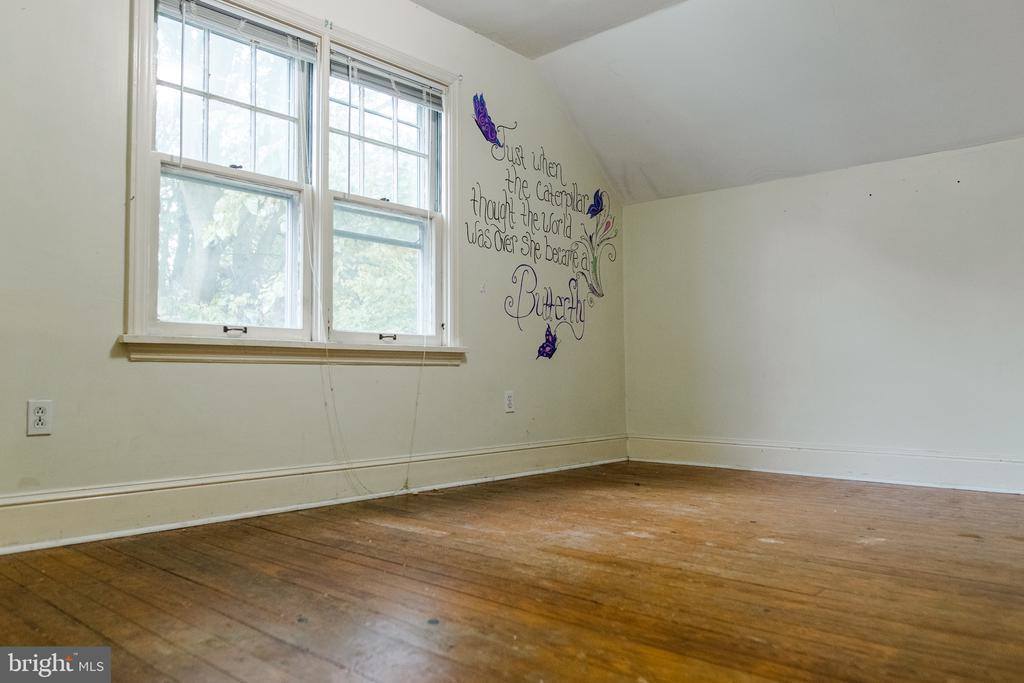 811 West Trindle Road, Mechanicsburg, PA 17055