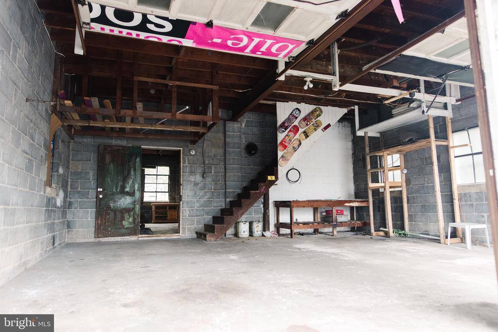 811 West Trindle Road, Mechanicsburg, PA 17055