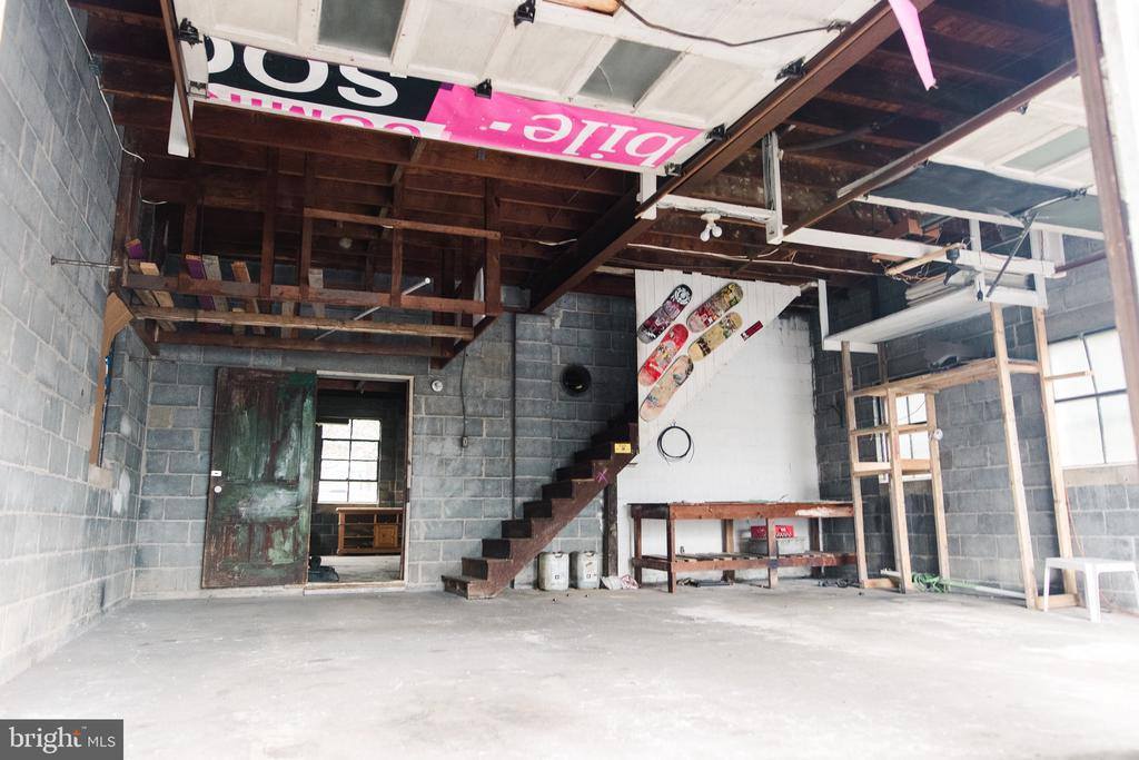 811 West Trindle Road, Mechanicsburg, PA 17055