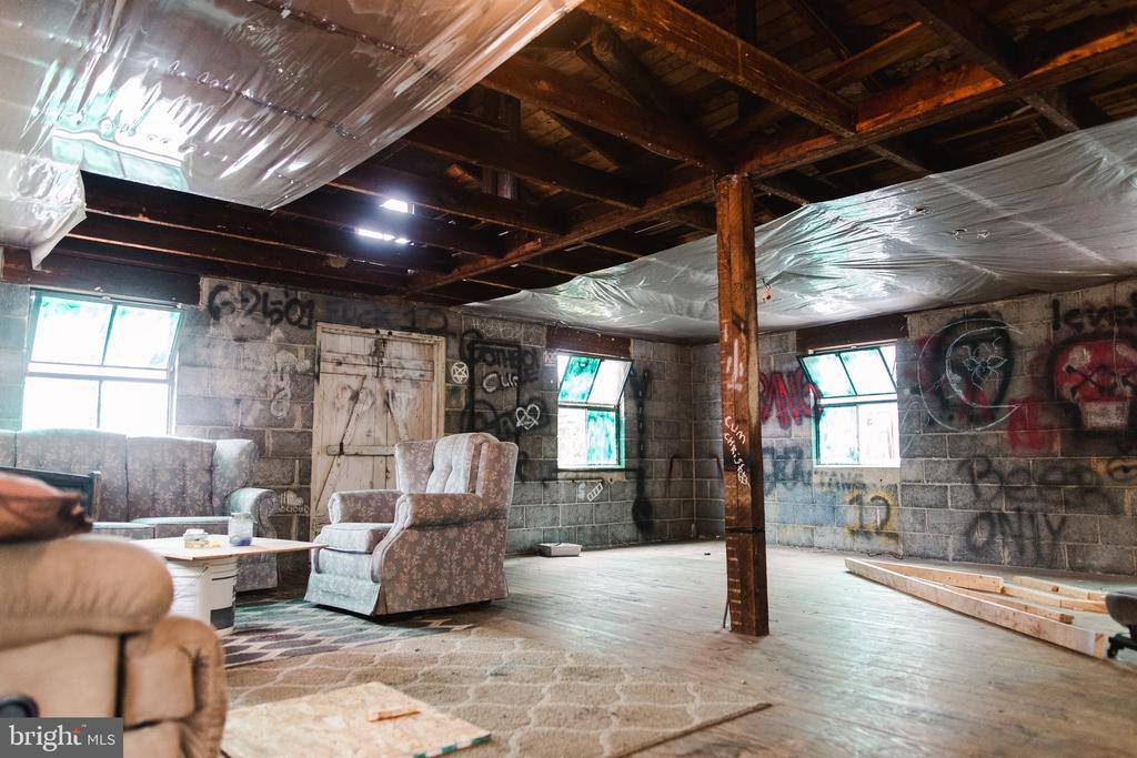 811 West Trindle Road, Mechanicsburg, PA 17055