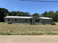 407 Fannin Street, Maud, TX 75567