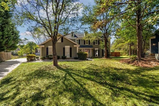 3709 Stoneglen Path, Charlotte, NC 28269