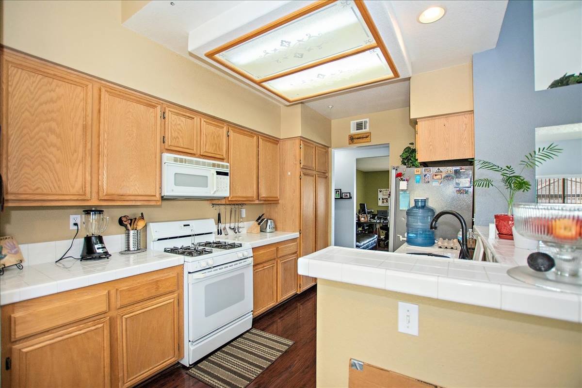 3950 Dove Tree Avenue, Rialto, CA 92377