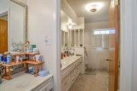 1602 Green Avenue, Wilson, TX 79381