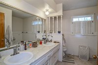 1602 Green Avenue, Wilson, TX 79381