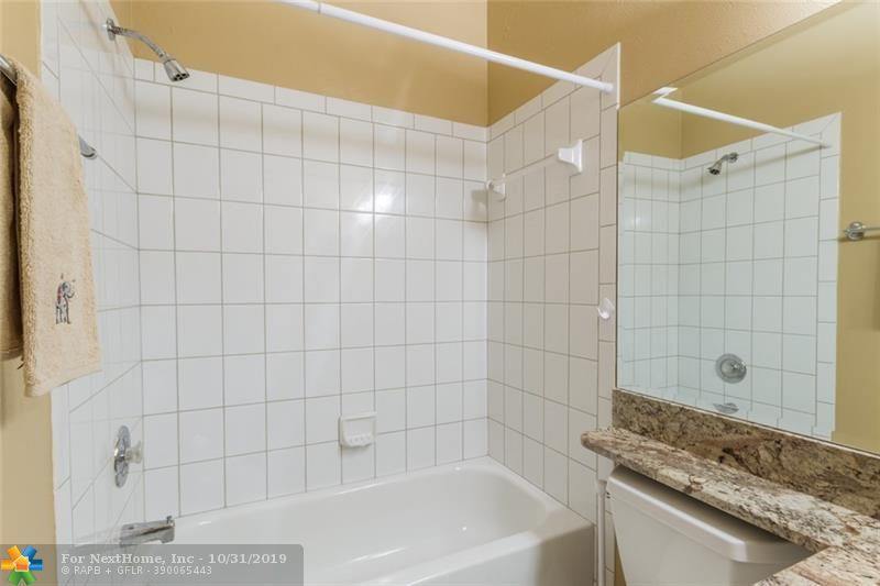 5585 Munsel Ln, #203, Boynton Beach, FL 33437