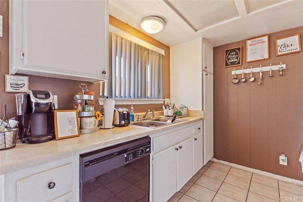 21445 Nisqually Road, Apple Valley, CA 92308