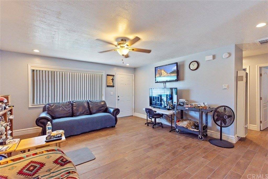 21445 Nisqually Road, Apple Valley, CA 92308