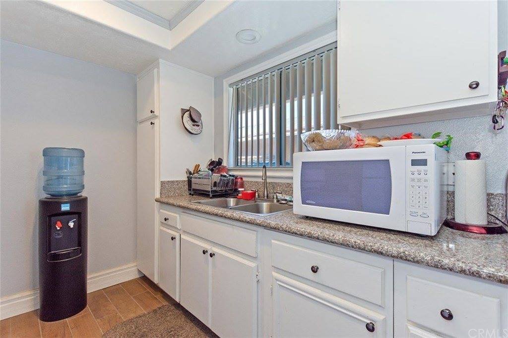 21445 Nisqually Road, Apple Valley, CA 92308