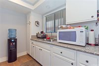 21445 Nisqually Road, Apple Valley, CA 92308