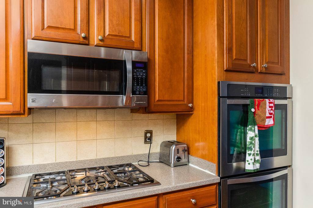 17299 Four Seasons Drive, Dumfries, VA 22025