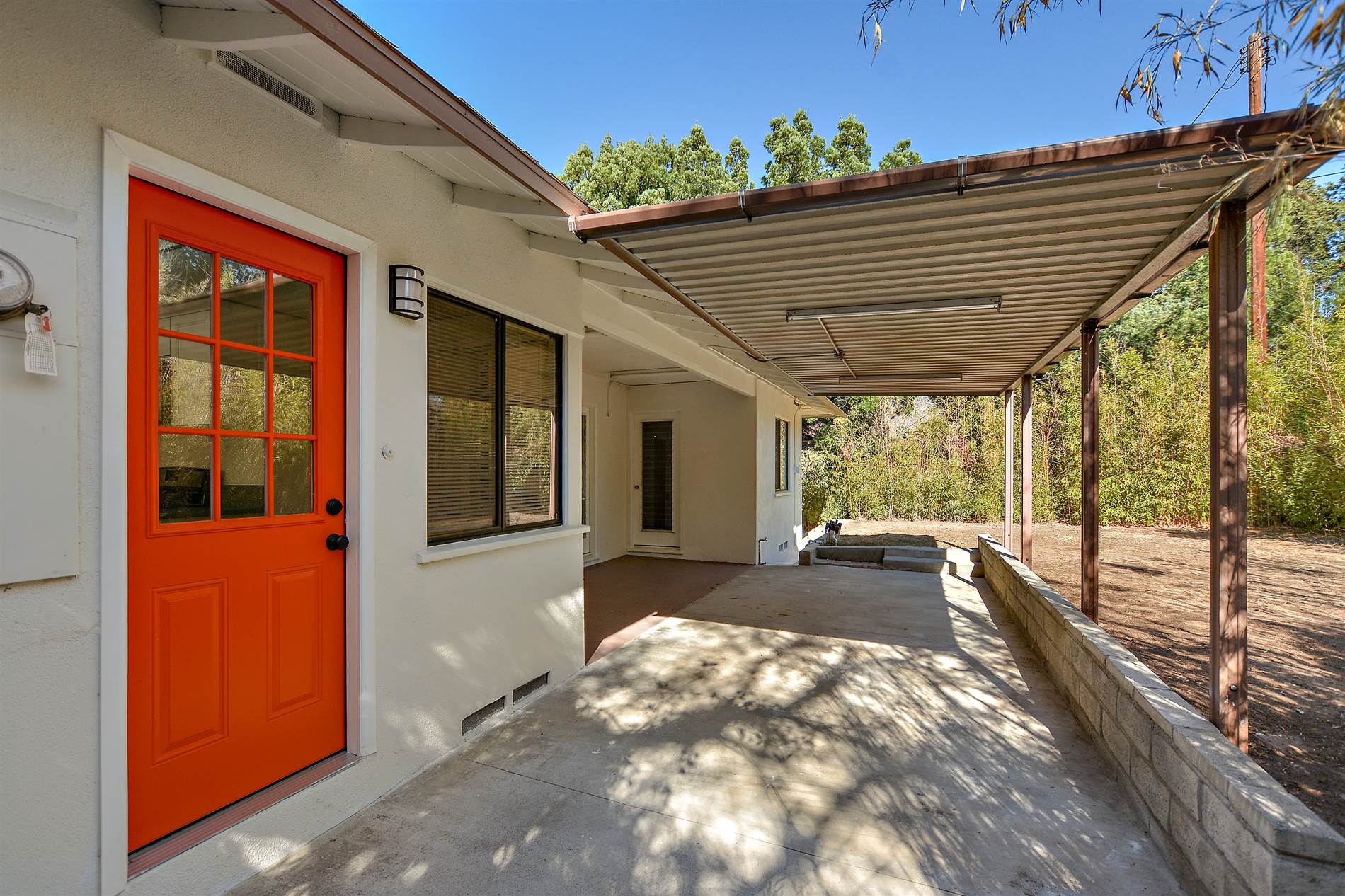 10410 Mcvine Avenue, Sunland, CA 91040