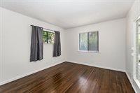 10410 Mcvine Avenue, Sunland, CA 91040