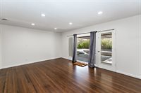 10410 Mcvine Avenue, Sunland, CA 91040