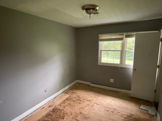 773 Garretts Hideout Rd., Glasgow, KY 42141