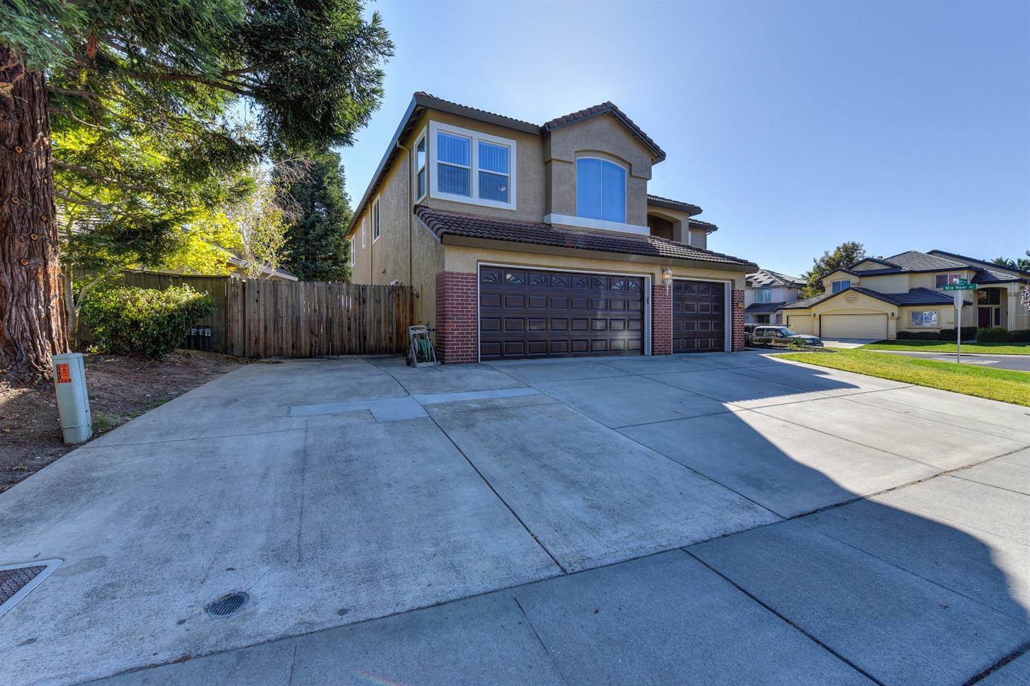 3208 Hopscotch Way, Roseville, CA 95747