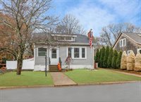 25 Hillside Ave, West Bridgewater, MA 02379