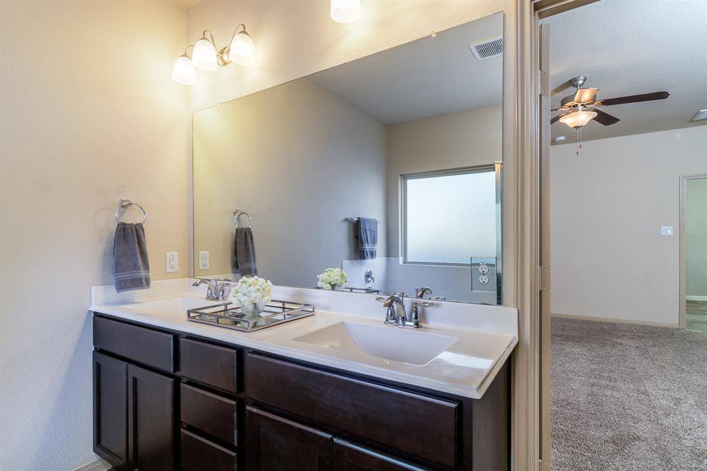 5218 Lilac Hollow Lane, Katy, TX 77449