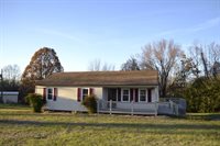 1233 Lee Grant Avenue, Appomattox, VA 24522