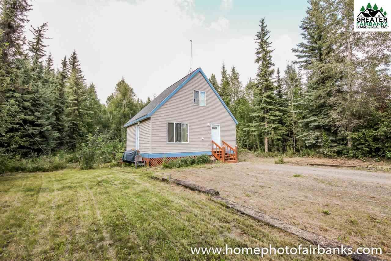 1204 Paige Avenue, North Pole, AK 99705