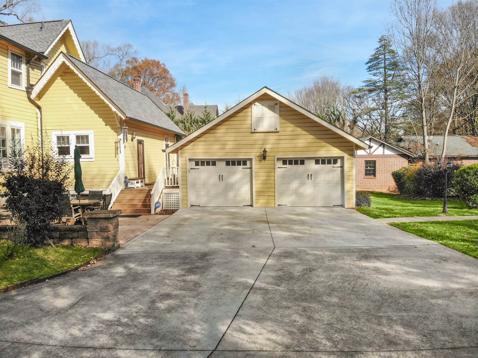 406 Davie Avenue, Statesville, NC 28677