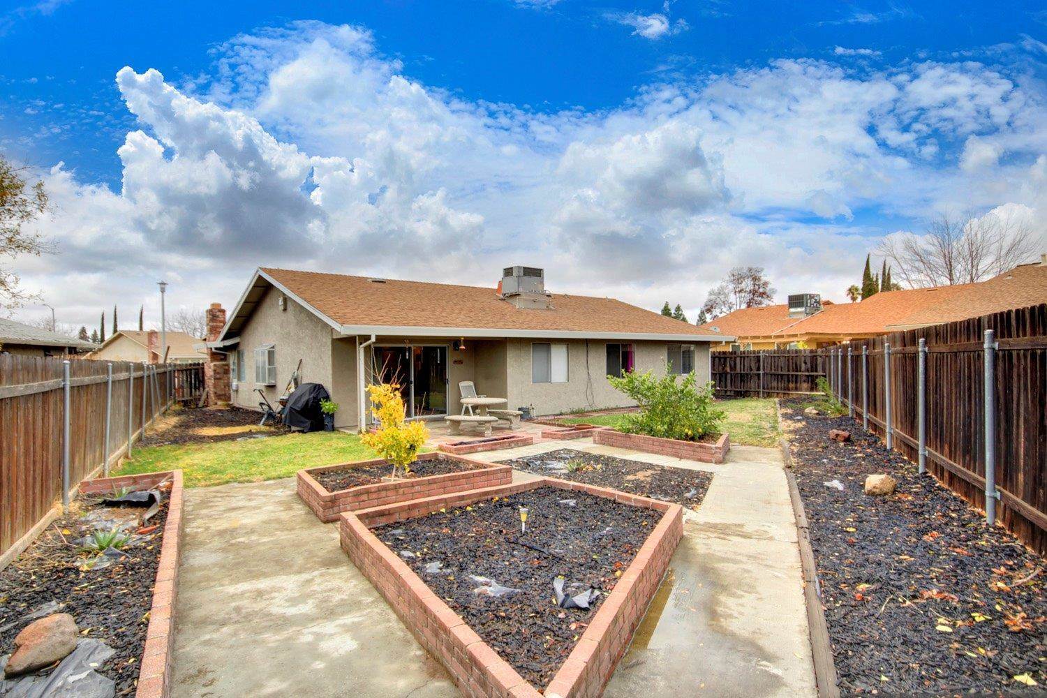 7862 Quail Park Way, Antelope, CA 95843