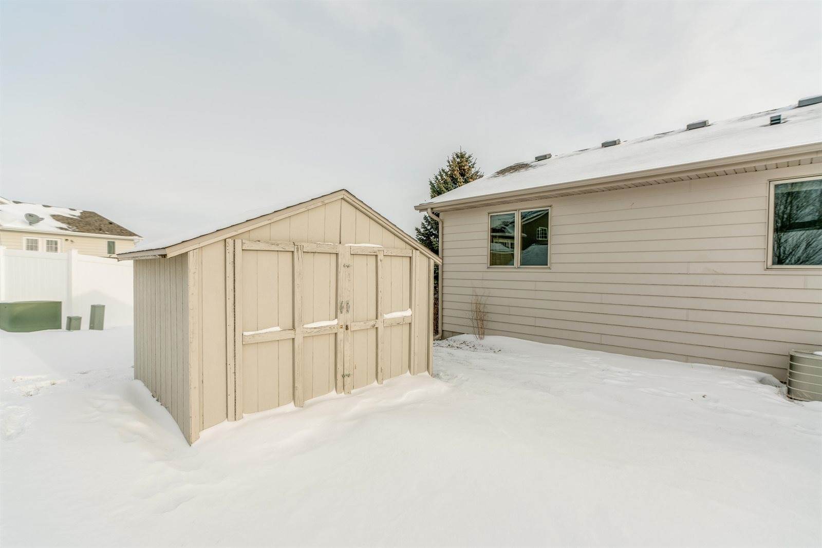 3508 Ridgecrest Drive, Bismarck, ND 58503