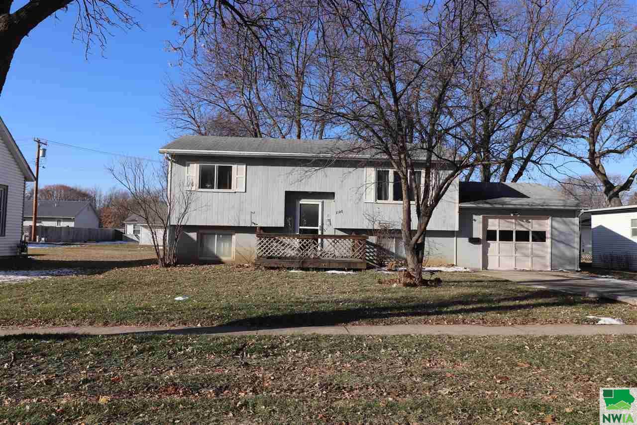 1106 5th St, Onawa, IA 51040