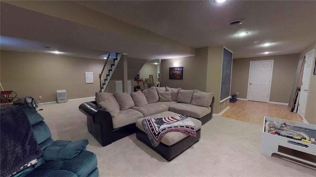 16033 West 80th Place, Lenexa, KS 66219