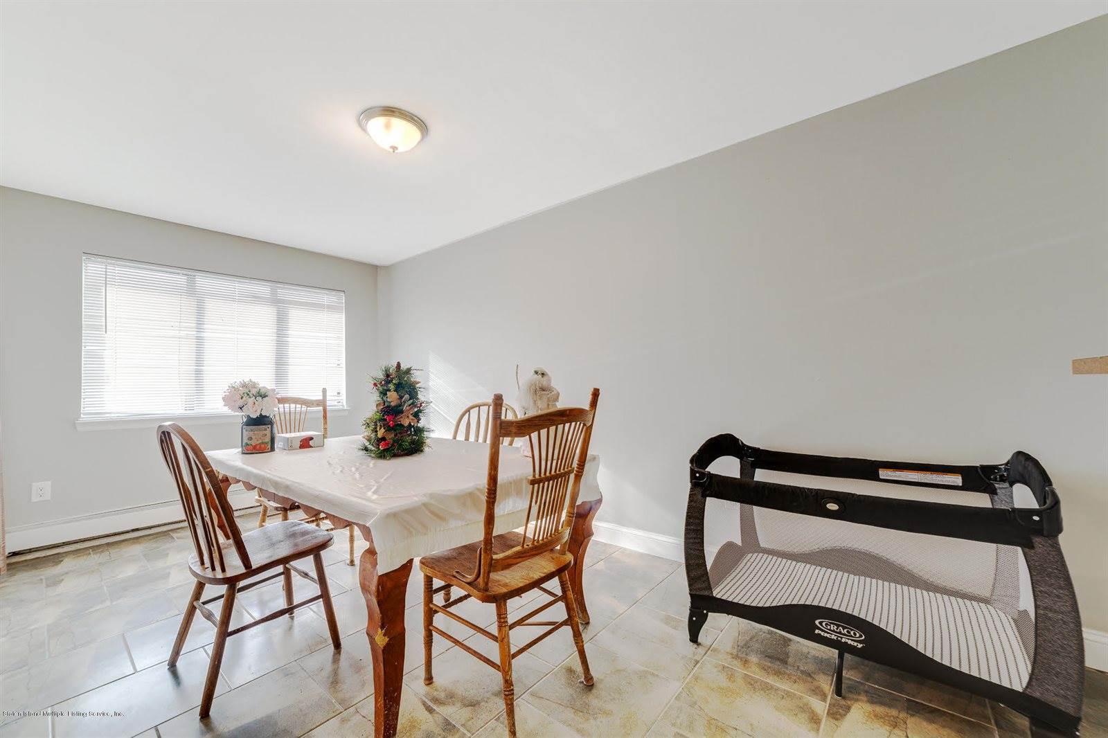 49 Carlyle Green, Staten Island, NY 10312 Listings