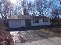 4317 SW Drury LN, Topeka, KS 66604