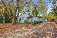 919 Link Lane, Santa Rosa, CA 95401