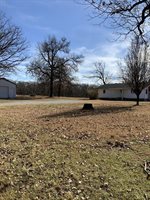 8325 Holly Road, Neosho, MO 64850