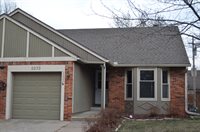 2232 SW Westport PL, Topeka, KS 66614