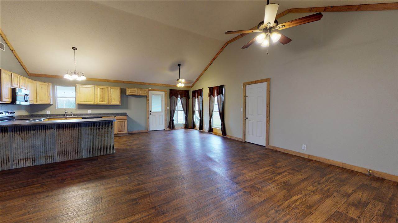 2273 CR 4003, New Boston, TX 75570