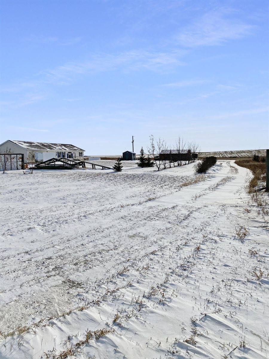 14252 52nd St NW, Williston, ND 58801