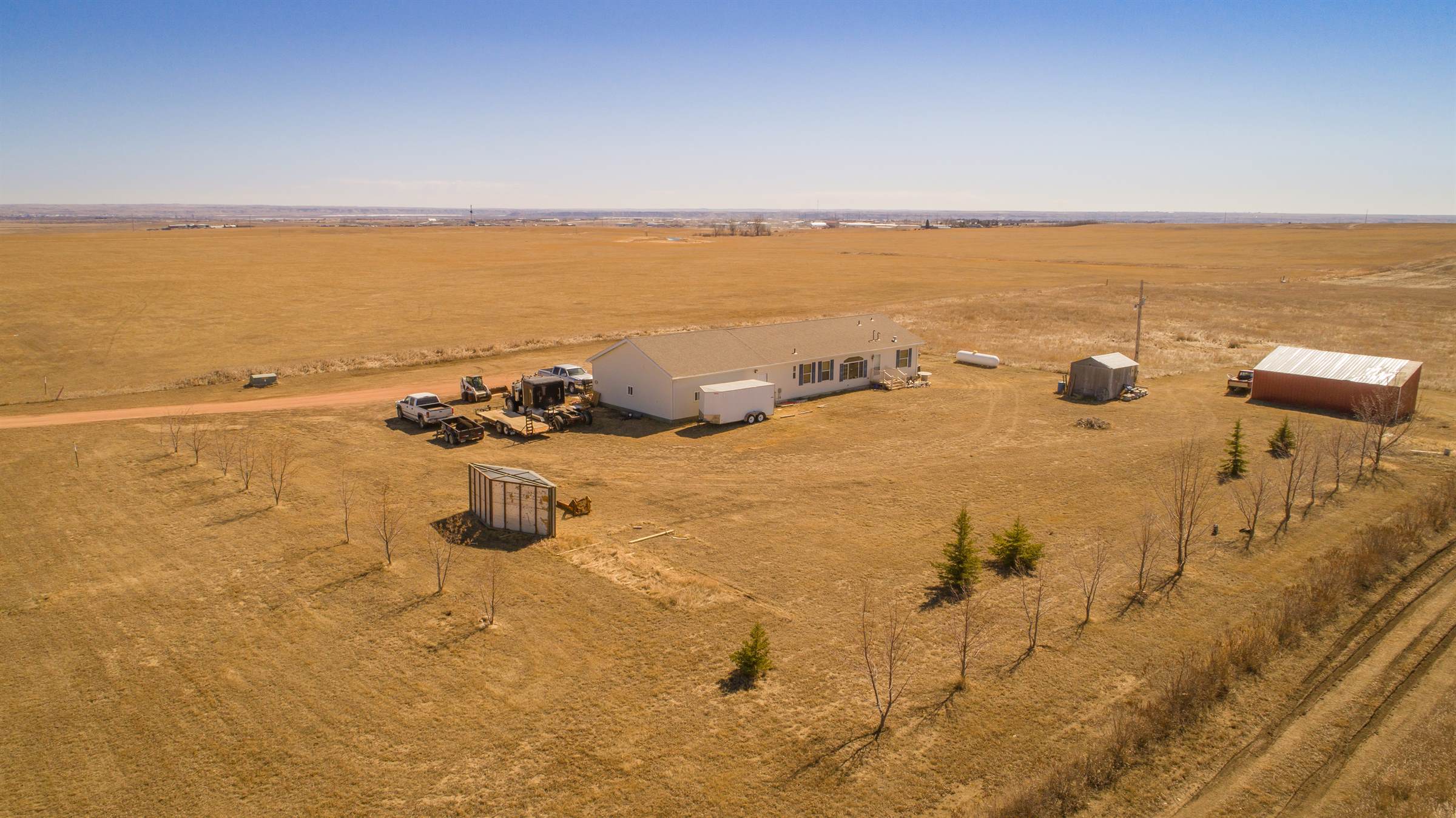 14252 52nd St NW, Williston, ND 58801