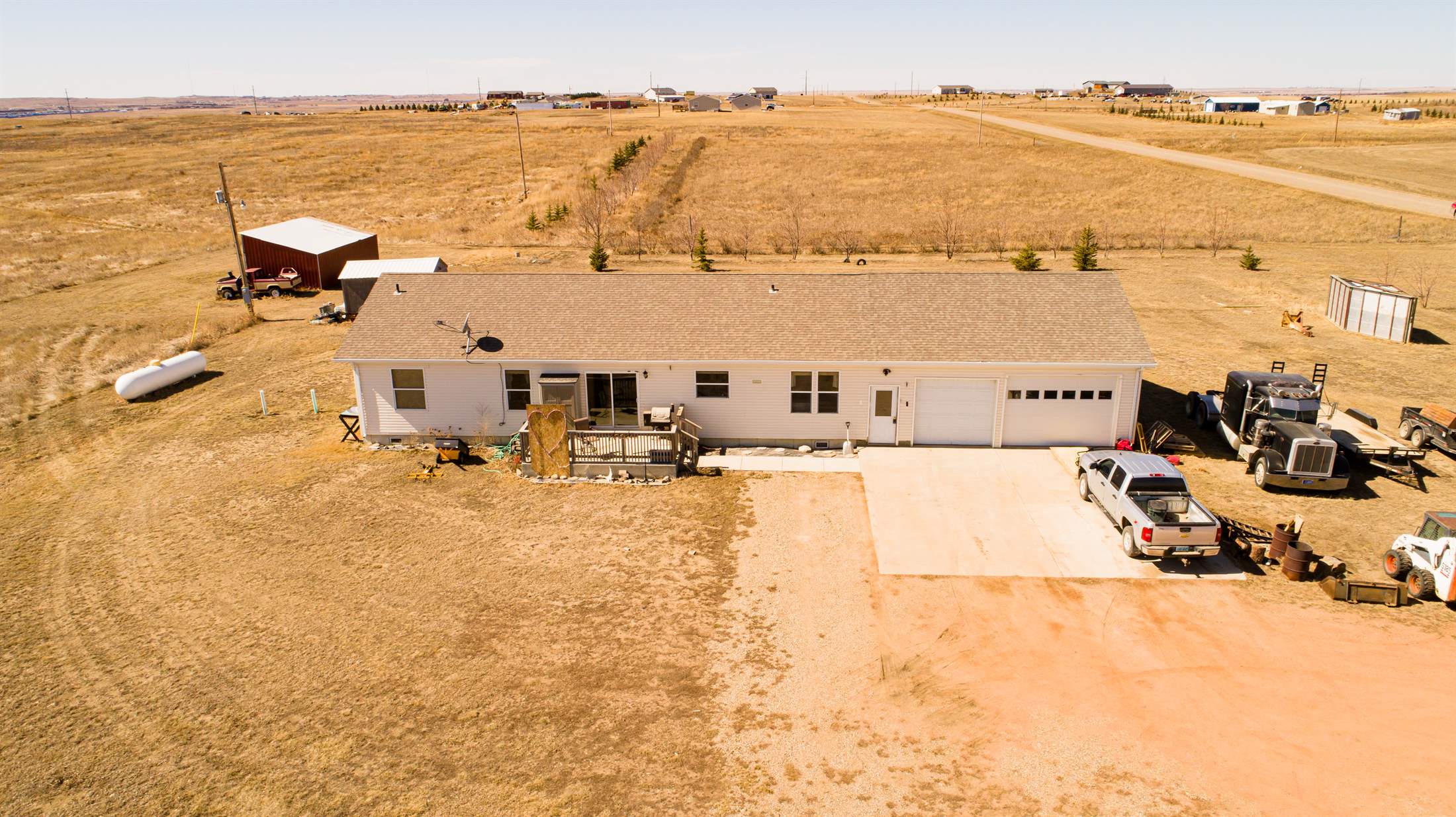 14252 52nd St NW, Williston, ND 58801