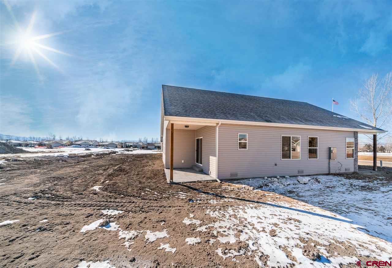 1201 Owl Creek Avenue, Montrose, CO 81401