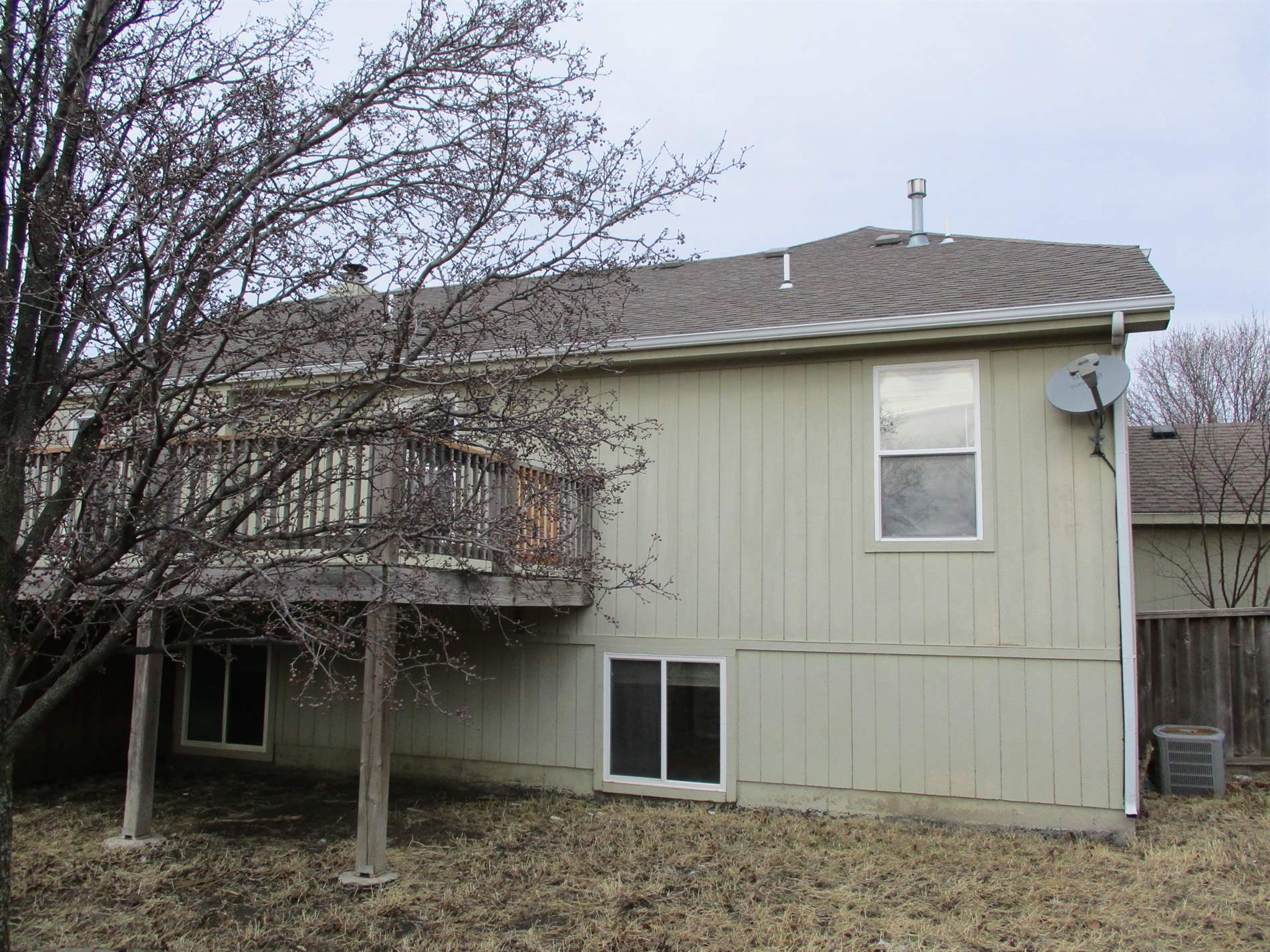 840 N Sumac St, Gardner, KS 66030