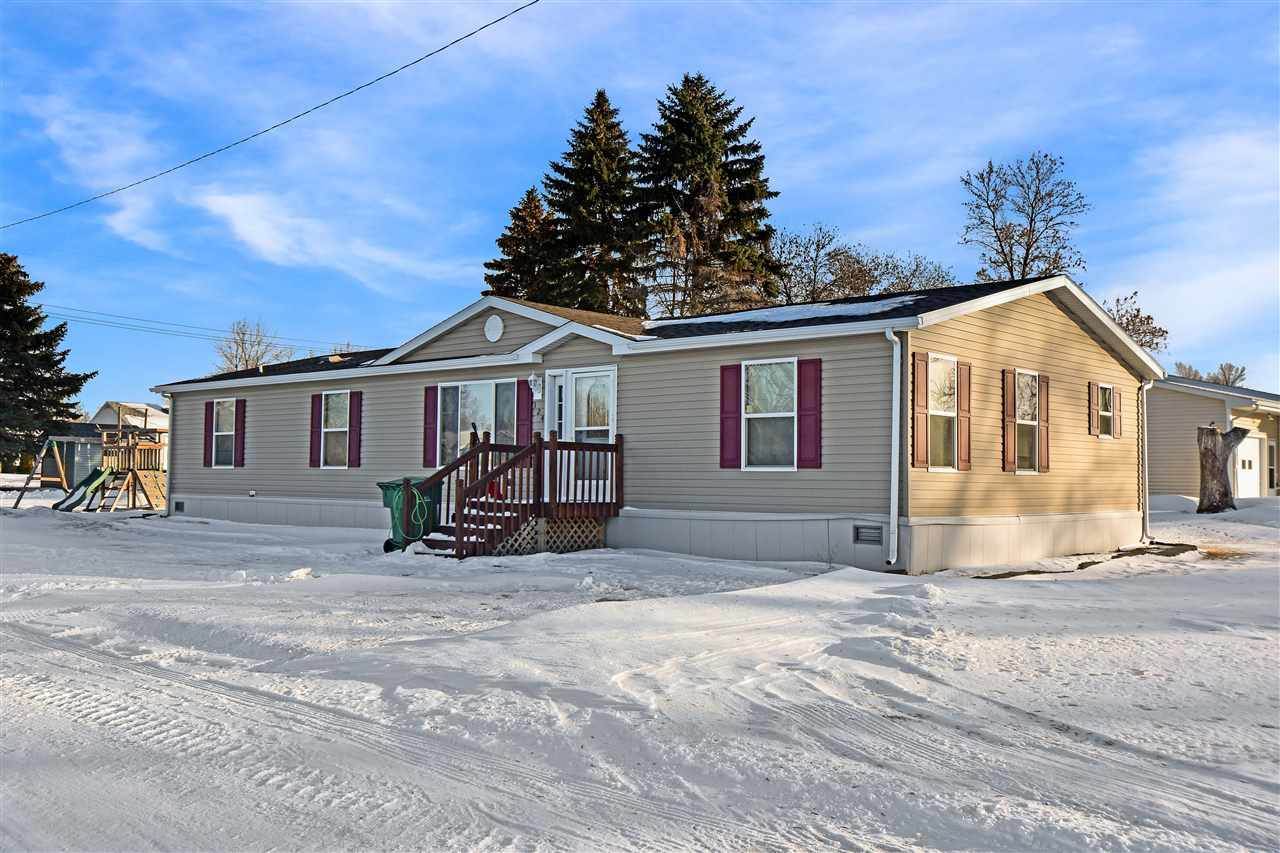124 5th Ave E, Westhope, ND 58793