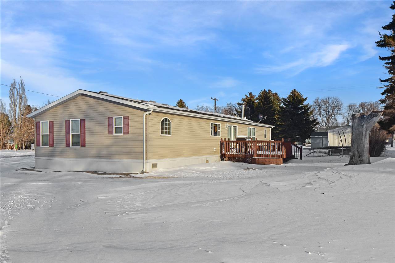 124 5th Ave E, Westhope, ND 58793