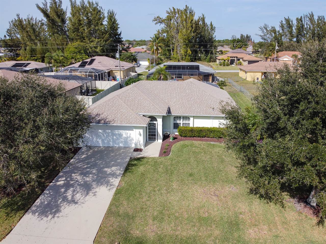 169 SE 16th Ter, Cape Coral, FL 33990